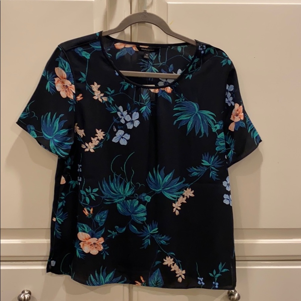 Banana Republic - Short Sleeves Top